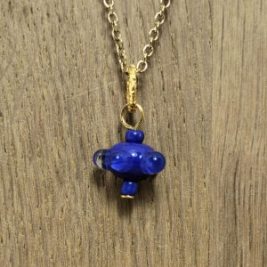 Pendentif Bleu Profond  Gardienne des Eaux