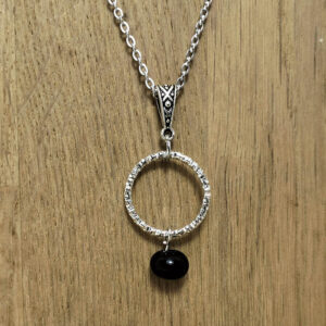 Pendentif Eau Noire  Le Cercle du Silence