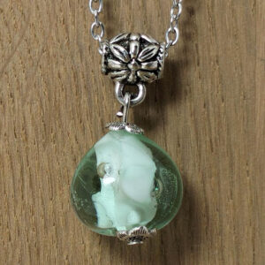 Pendentif Vert Cœur de Feuille