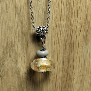 Pendentif Orange – Lumière en Douceur