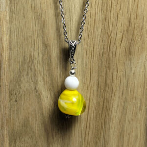 Pendentif Terre Jaune – Présence