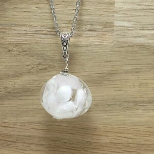 Pendentif Transparent et Rose - Nuance de Rose