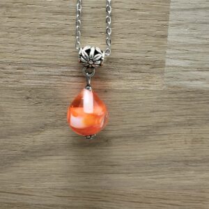 Pendentif orange Feu – Cœur de Braise Douce