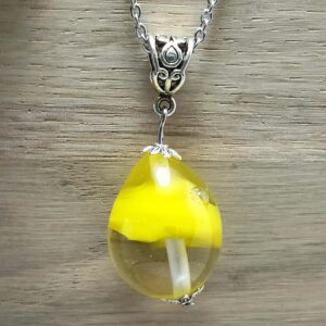 Pendentif Terre Jaune – Graine de Présence